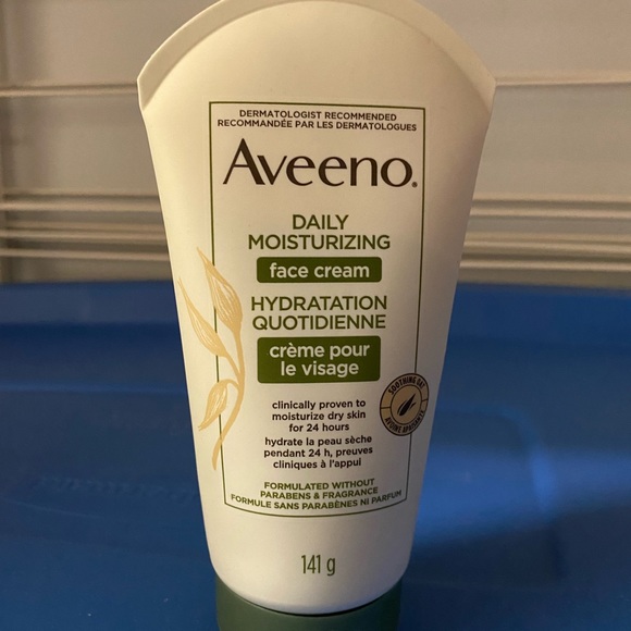 Aveeno Daily Moisturizing Face Cream - Picture 2 of 3